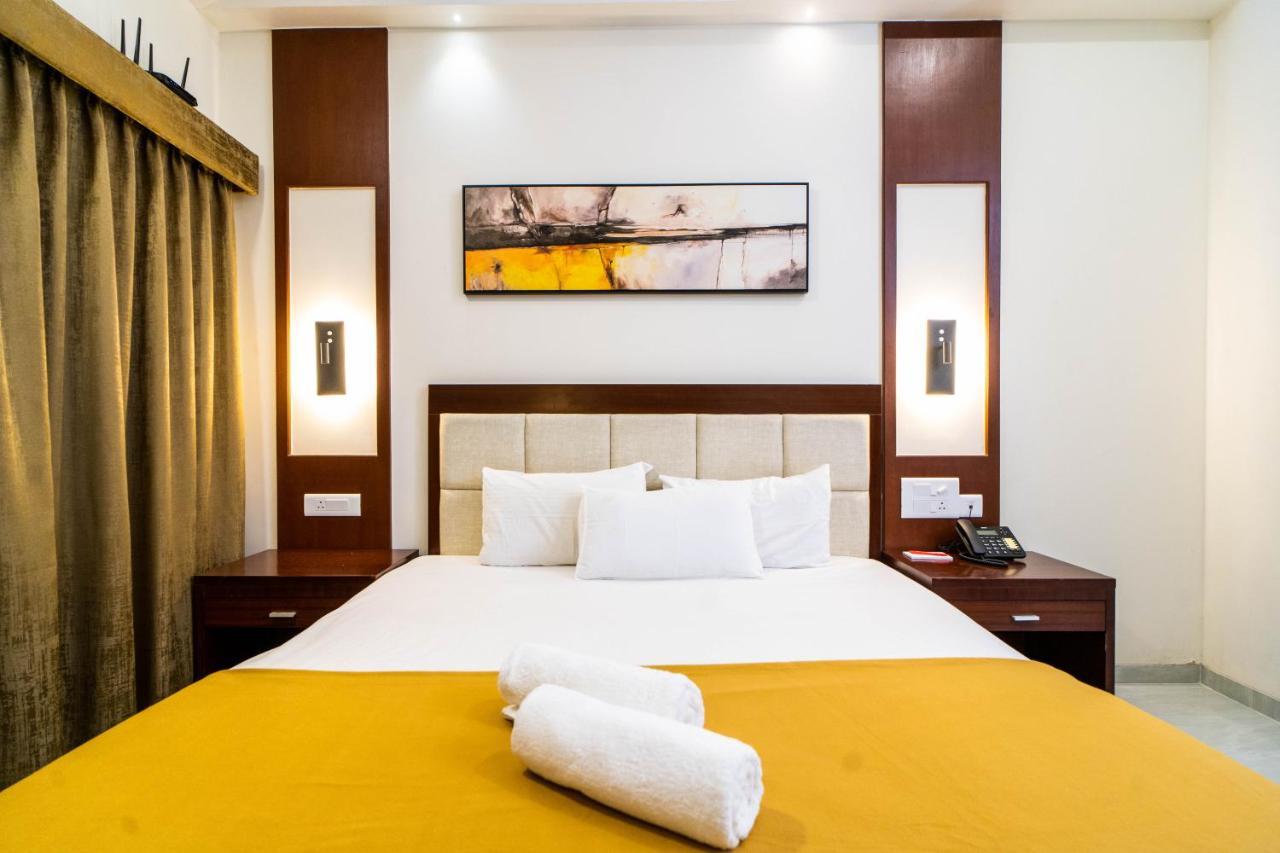 Grande Alpine Hotel Vagator Luaran gambar