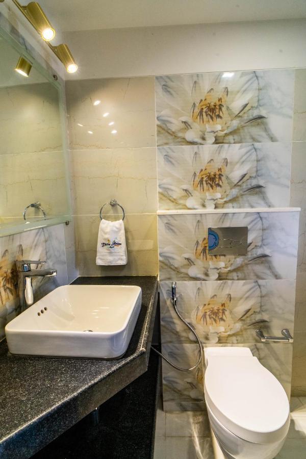 Grande Alpine Hotel Vagator Luaran gambar